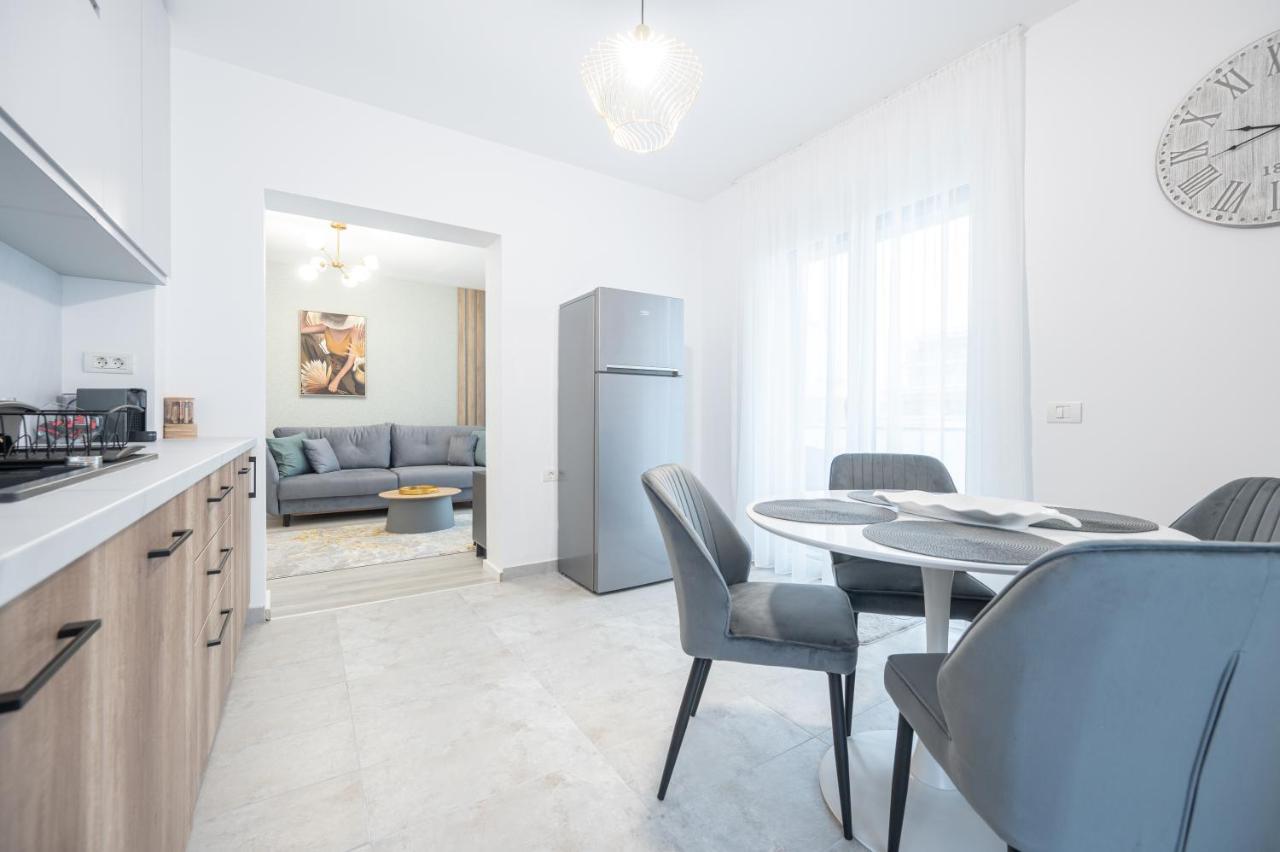Appartement Rosewood Gold à Oradea Extérieur photo