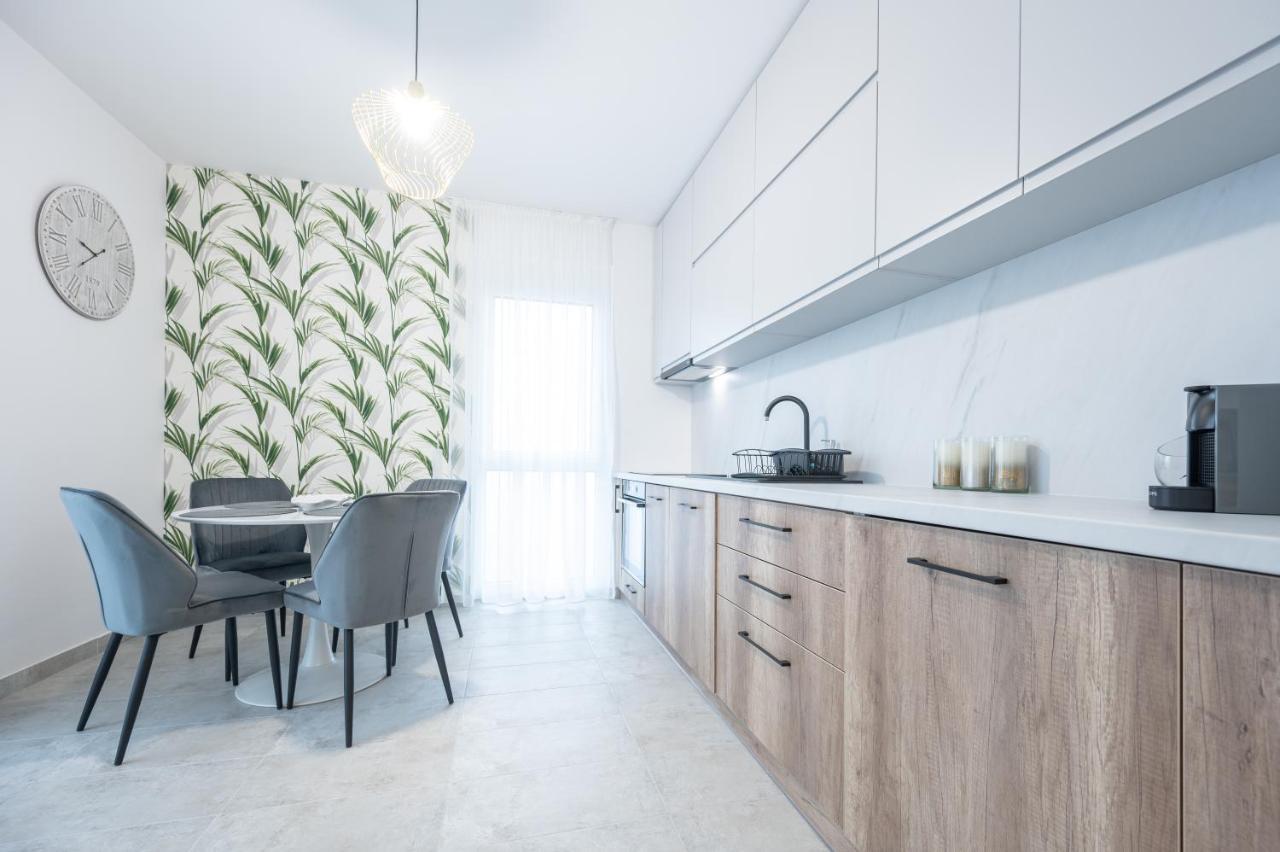 Appartement Rosewood Gold à Oradea Extérieur photo