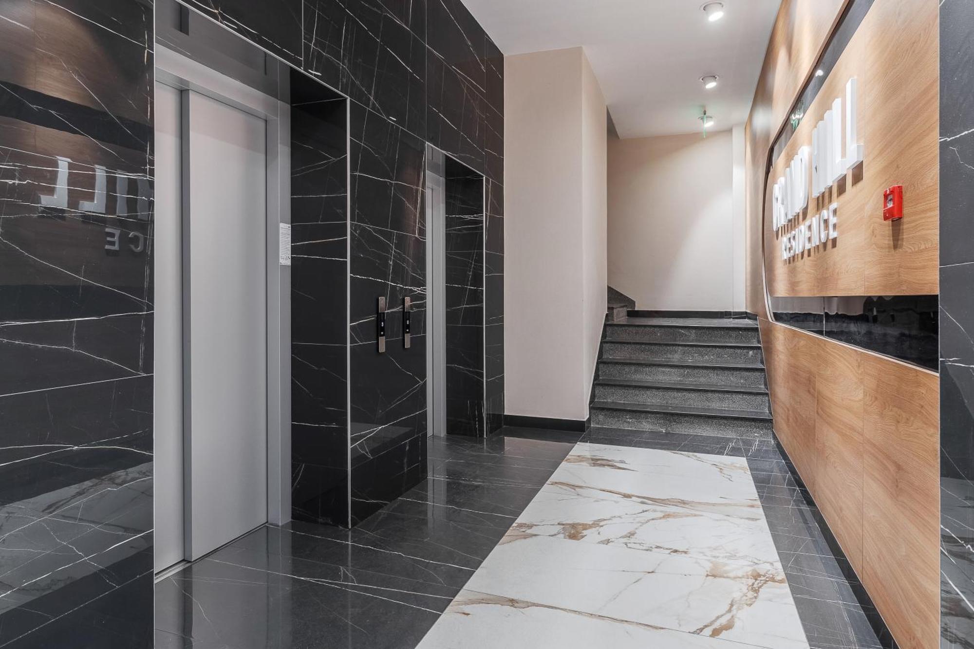 Appartement Rosewood Gold à Oradea Extérieur photo