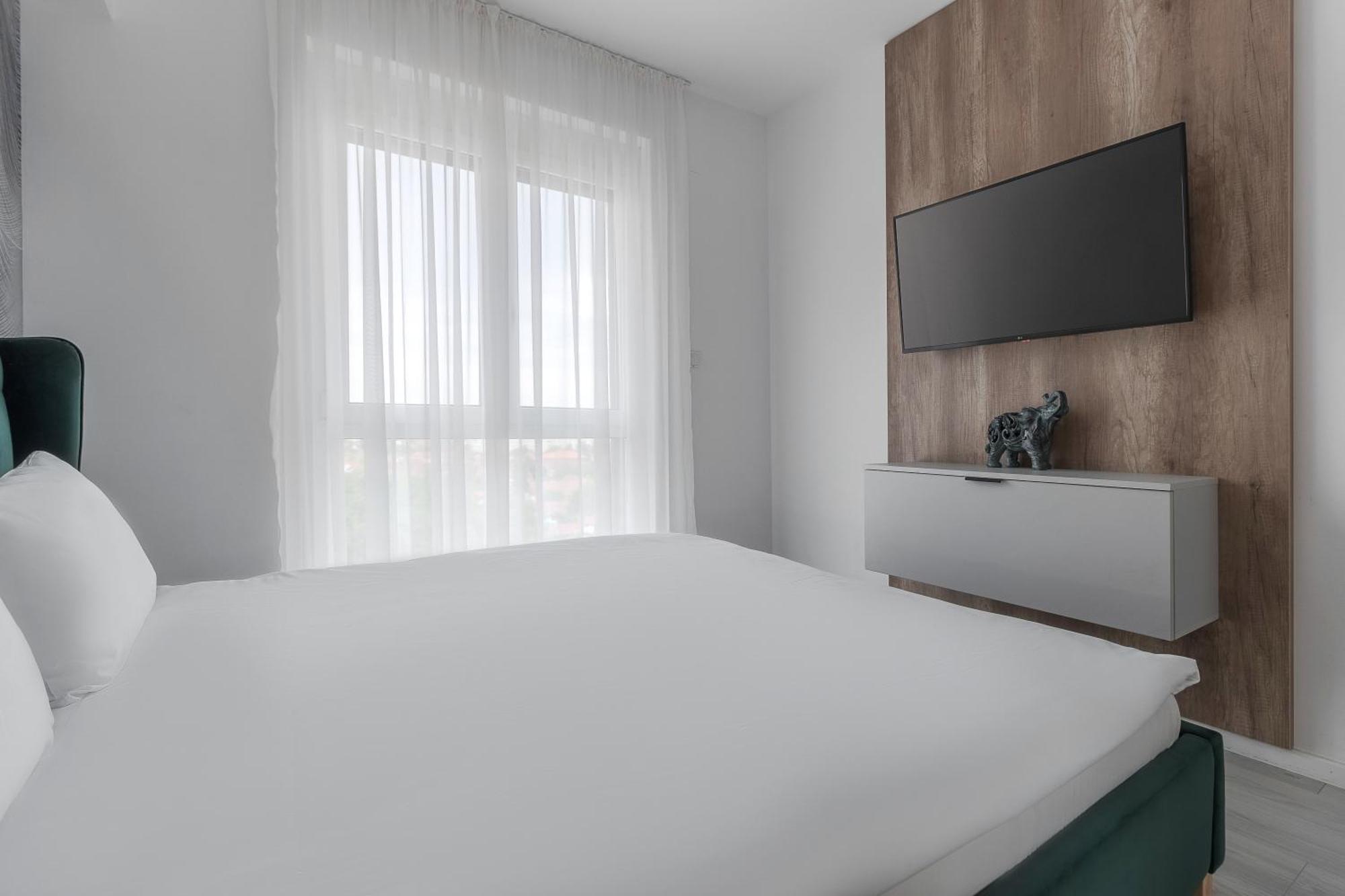 Appartement Rosewood Gold à Oradea Extérieur photo